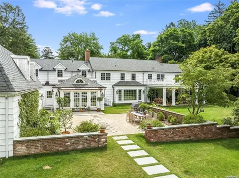 135 Skunks Misery Road Lattingtown NY 11560