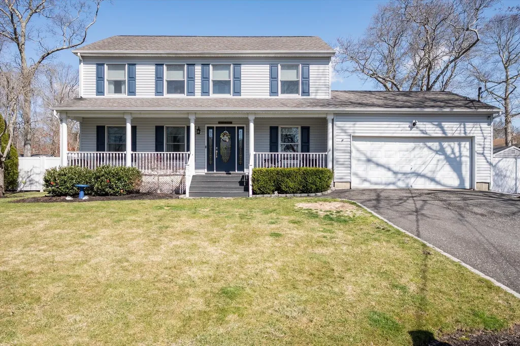 37 Wills Avenue Mastic NY 11950