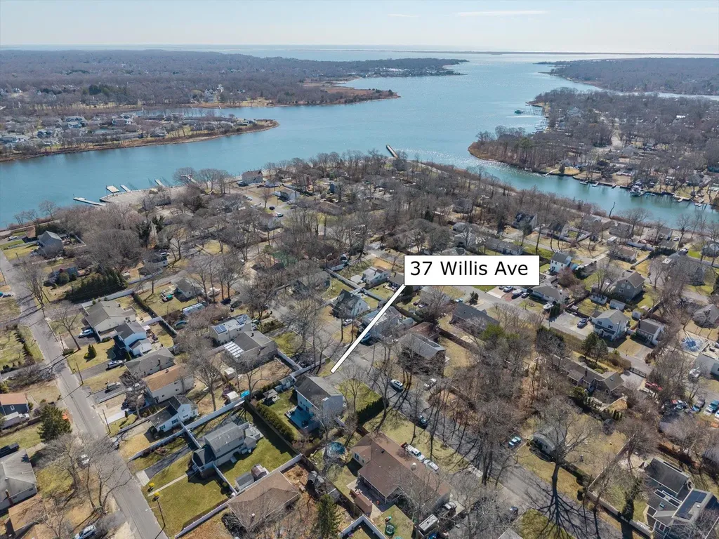 37 Wills Avenue Mastic NY 11950