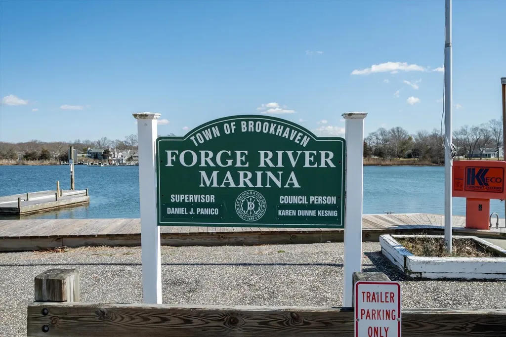 37 Wills Avenue Mastic NY 11950