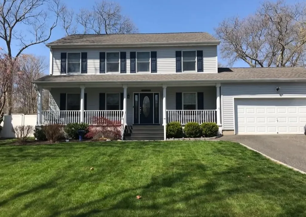 37 Wills Avenue Mastic NY 11950