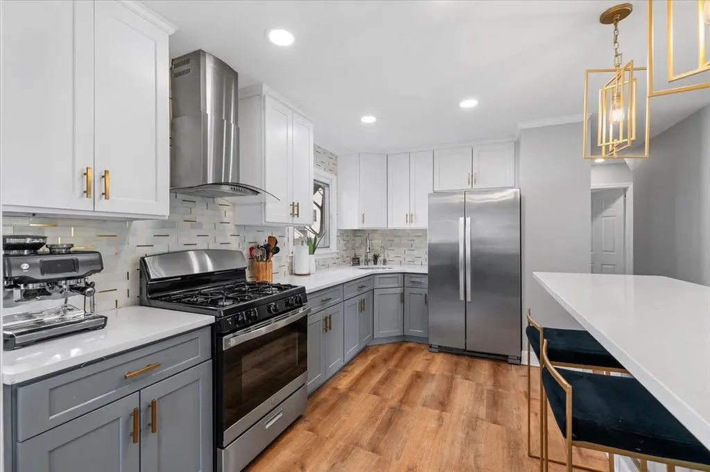 166 N 3rd Street Bethpage NY 11714