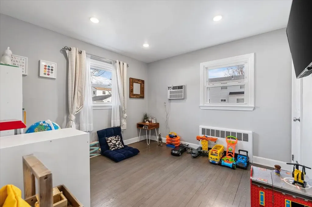 166 N 3rd Street Bethpage NY 11714