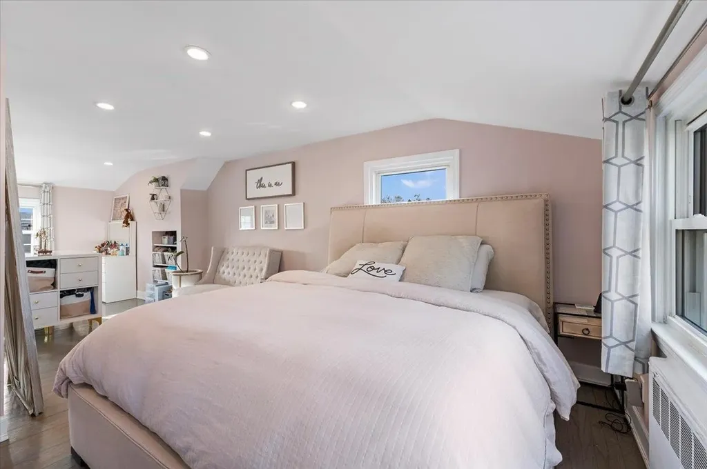166 N 3rd Street Bethpage NY 11714