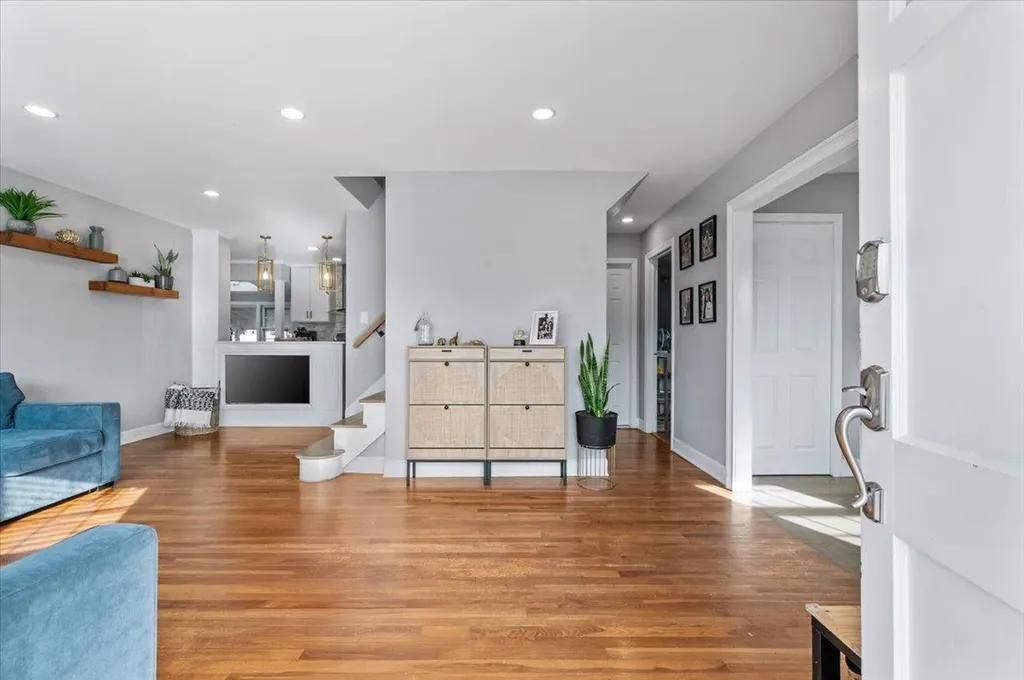 166 N 3rd Street Bethpage NY 11714