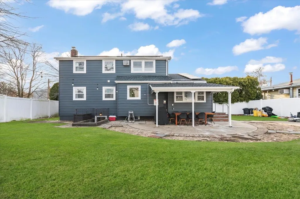 166 N 3rd Street Bethpage NY 11714