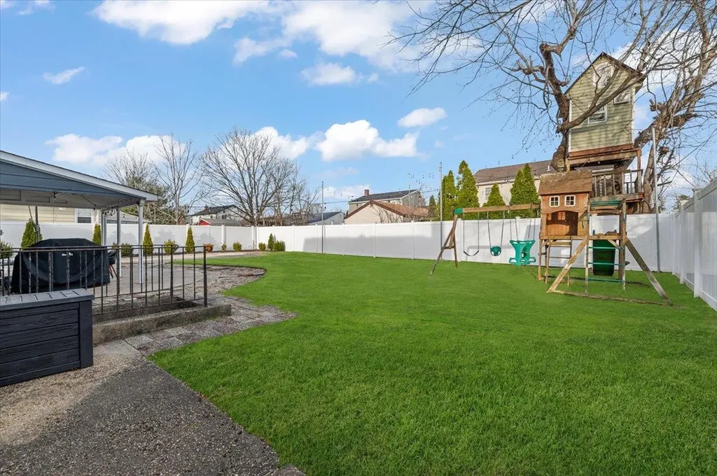 166 N 3rd Street Bethpage NY 11714