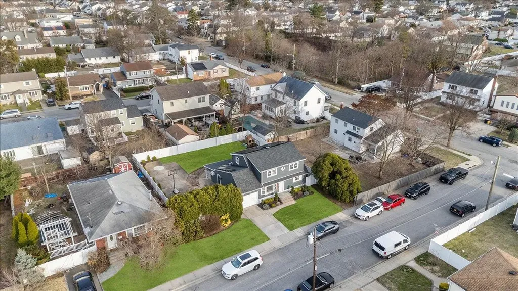 166 N 3rd Street Bethpage NY 11714