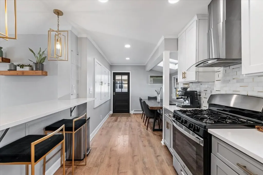 166 N 3rd Street Bethpage NY 11714