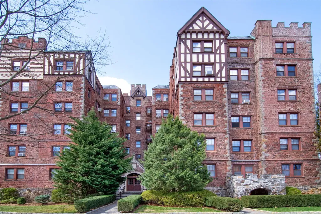 209 Garth Road Scarsdale NY 10583