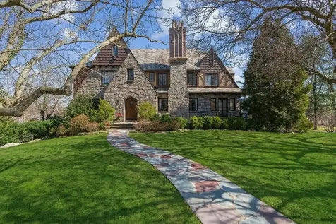 17 Forbes Boulevard Eastchester NY 10709