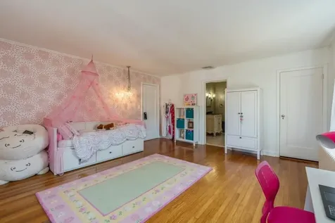 17 Forbes Boulevard Eastchester NY 10709