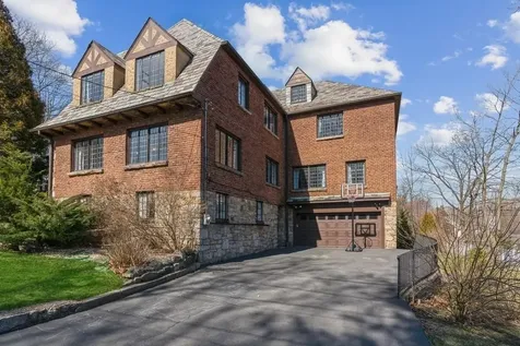 17 Forbes Boulevard Eastchester NY 10709