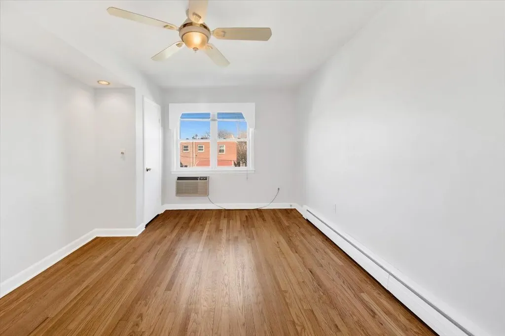 2443 Fish Avenue Bronx NY 10469