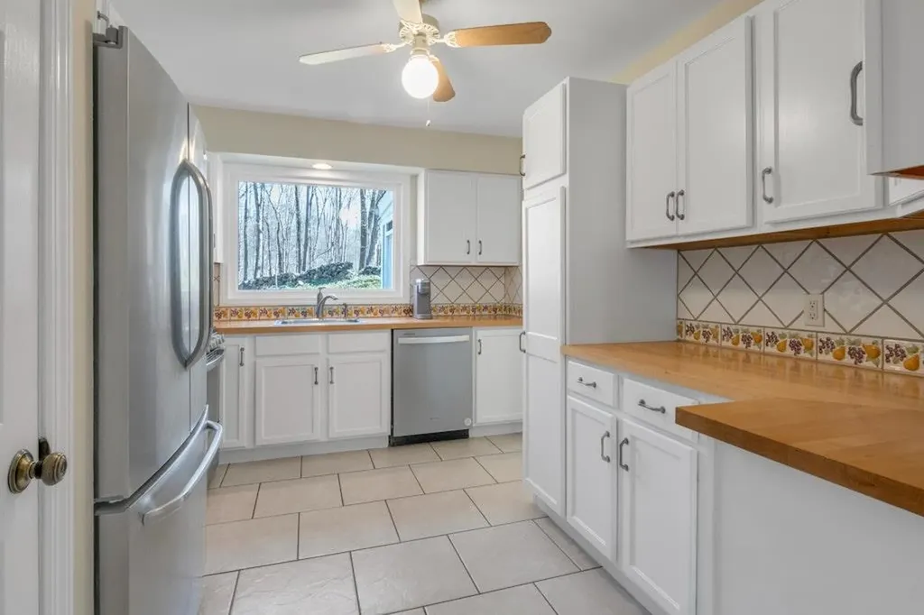 19 Bittersweet Lane Mount Kisco NY 10549