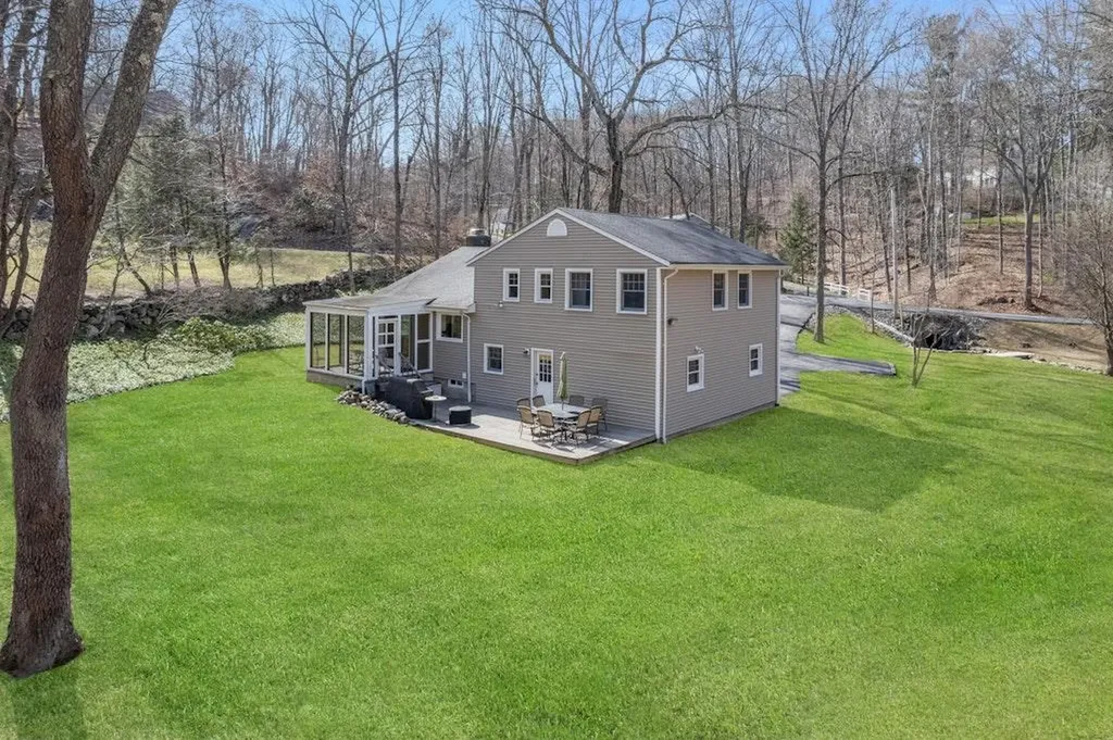 19 Bittersweet Lane Mount Kisco NY 10549
