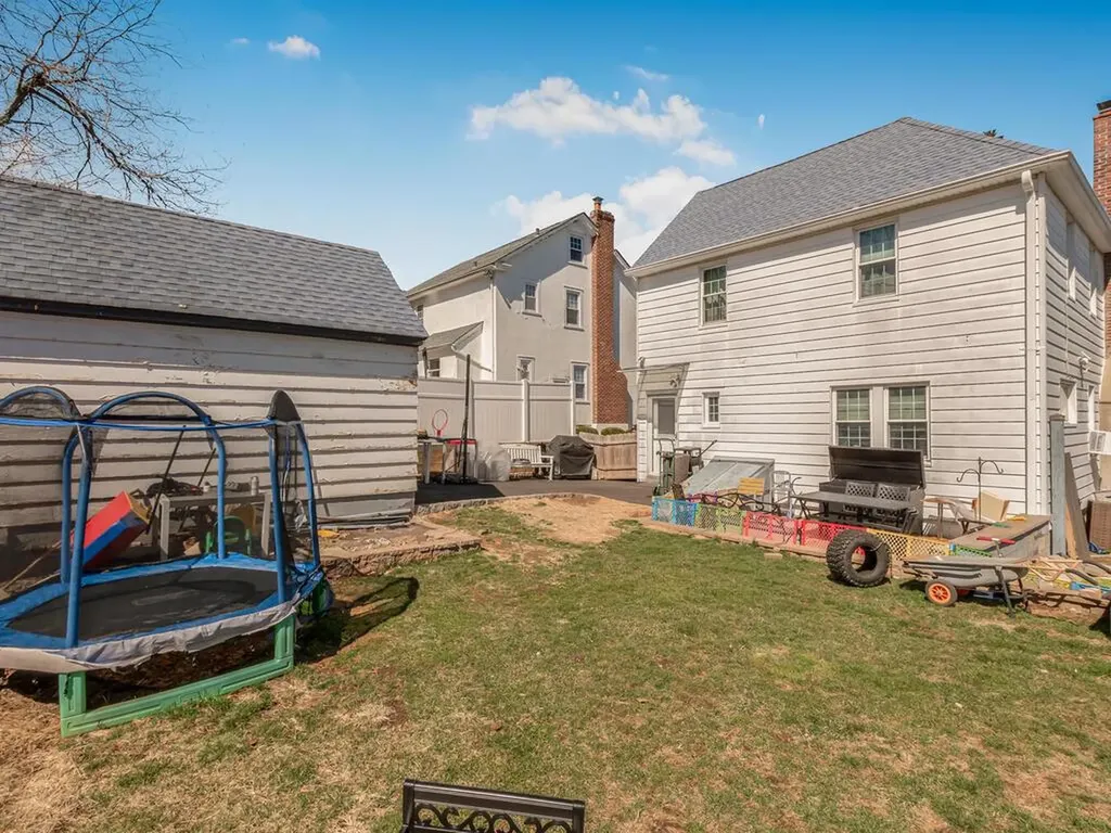 34 Kinross Place Yonkers NY 10703