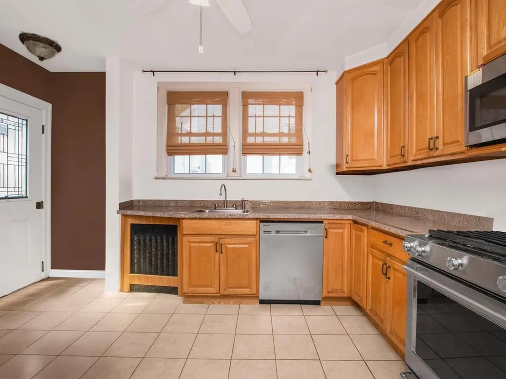 34 Kinross Place Yonkers NY 10703