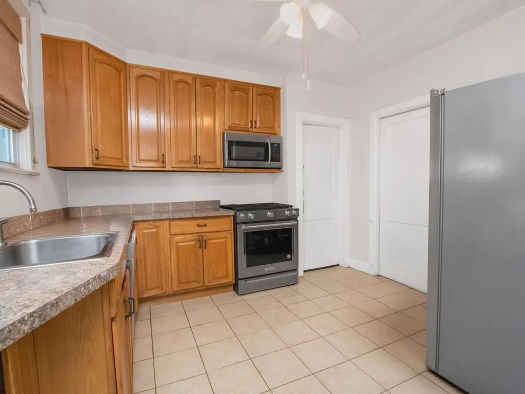 34 Kinross Place Yonkers NY 10703