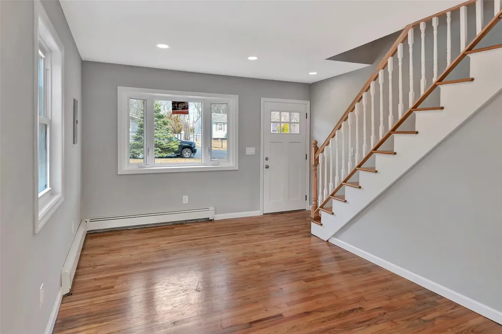 154 Meadowmere Avenue Mastic NY 11950