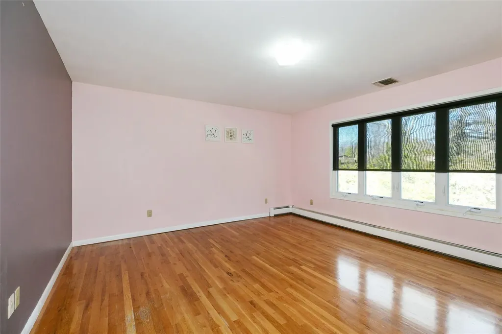 600 Oakridge Lane Albertson NY 11507