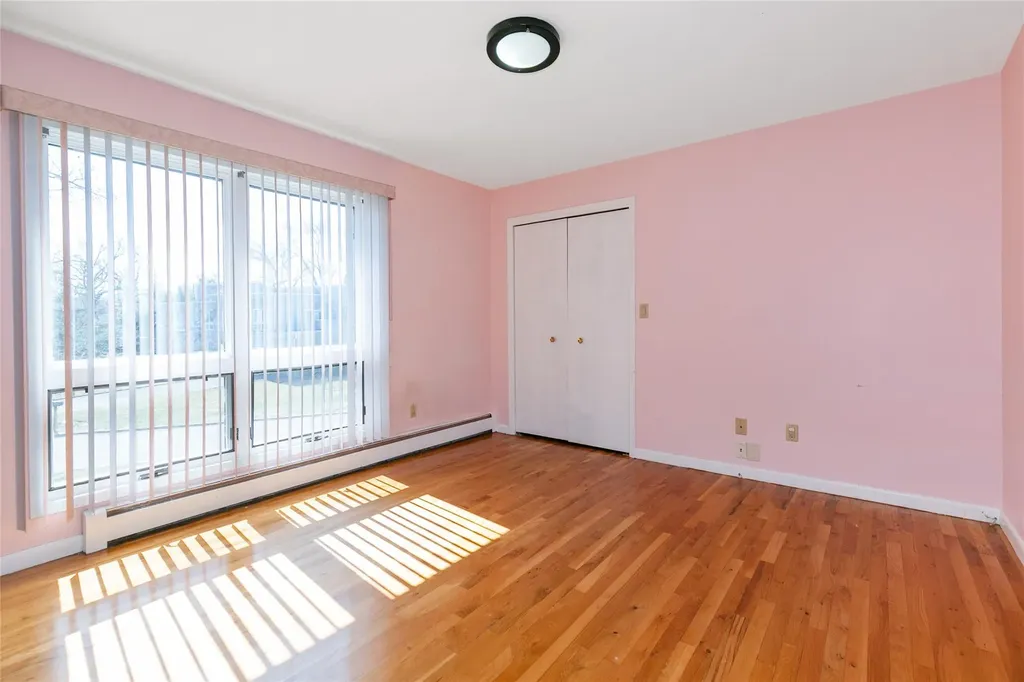 600 Oakridge Lane Albertson NY 11507