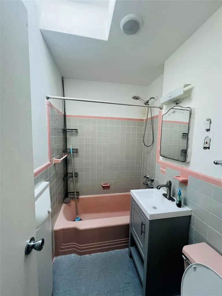1830 Parkview Avenue Bronx NY 10461