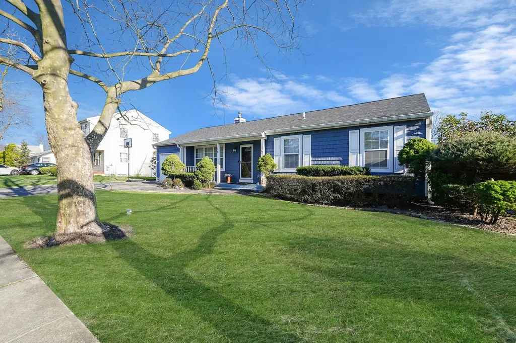 35 Okane Street Central Islip NY 11722