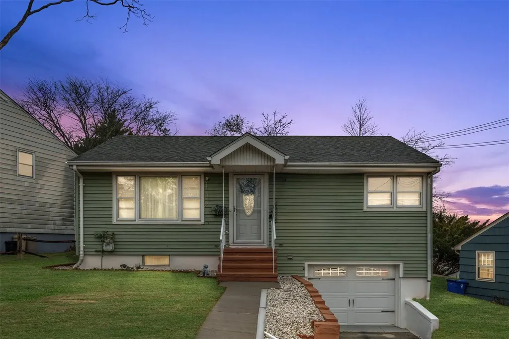 16 Robertson Drive Middletown NY 10940