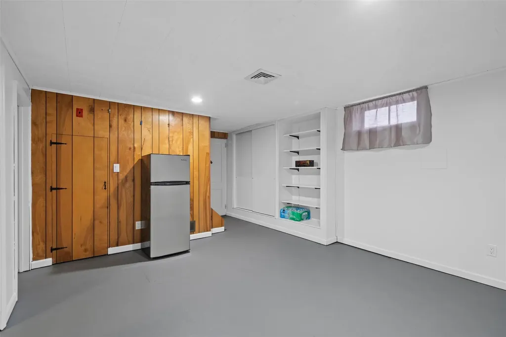 16 Robertson Drive Middletown NY 10940