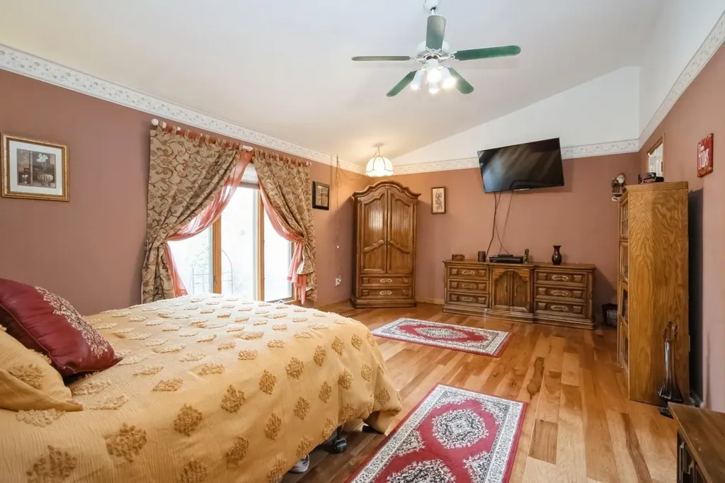 12 Red Oak Lane Fishkill NY 12524