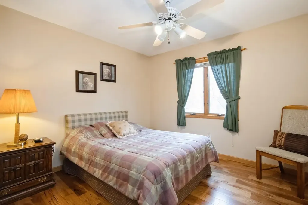 12 Red Oak Lane Fishkill NY 12524