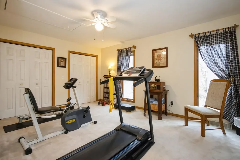 12 Red Oak Lane Fishkill NY 12524