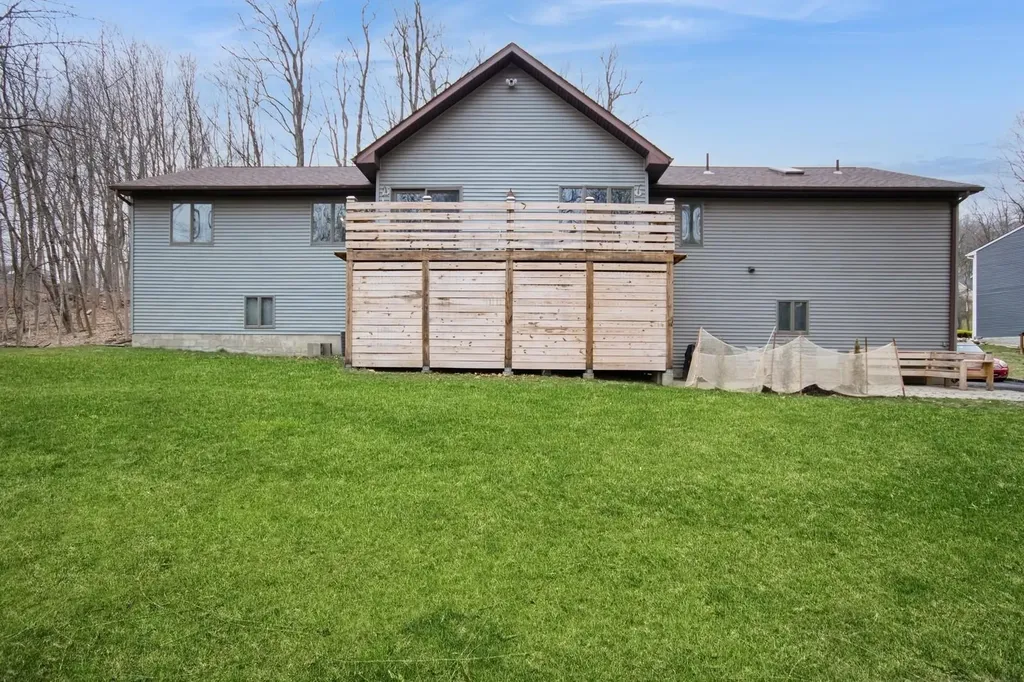 12 Red Oak Lane Fishkill NY 12524