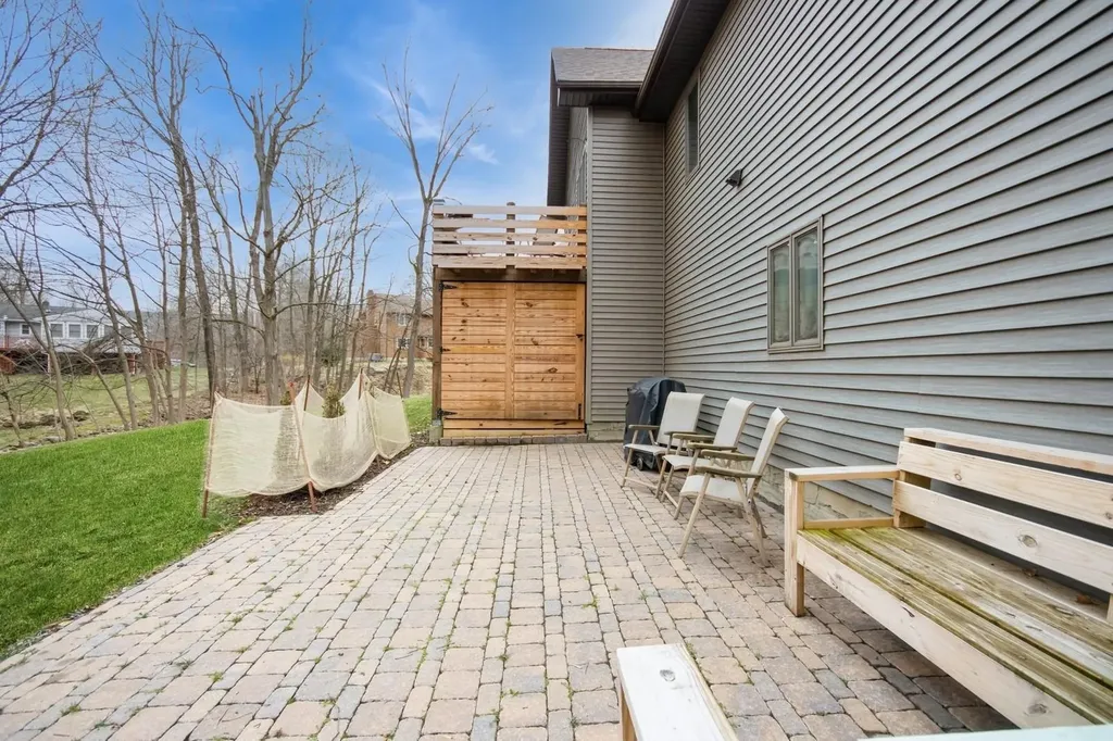 12 Red Oak Lane Fishkill NY 12524