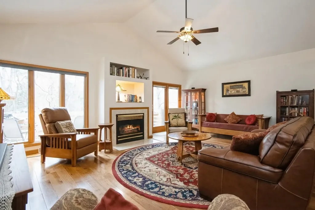 12 Red Oak Lane Fishkill NY 12524