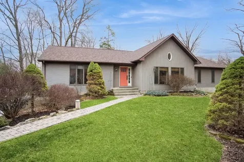12 Red Oak Lane Fishkill NY 12524