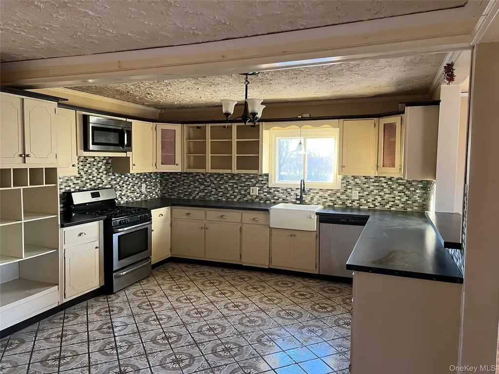 631 State Route 17k Montgomery NY 12549
