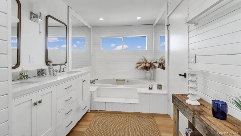 552 Dune Road Westhampton NY 11977