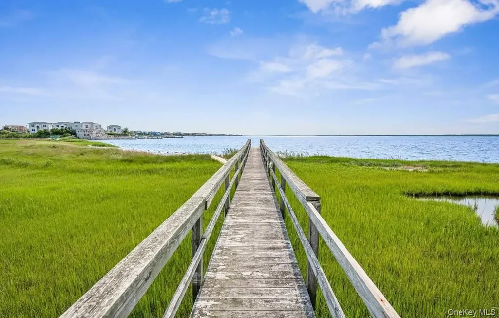 552 Dune Road Westhampton NY 11977