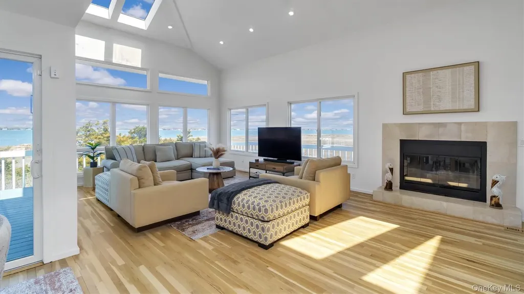 552 Dune Road Westhampton NY 11977