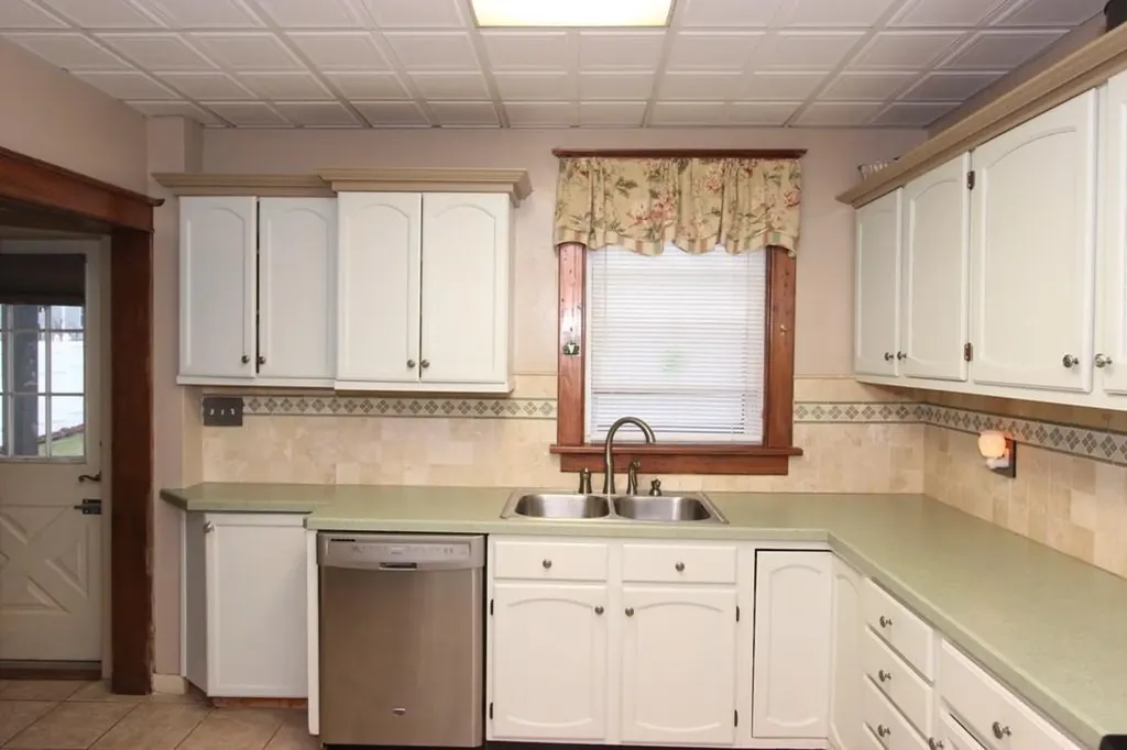 10 Mills Avenue Middletown NY 10940