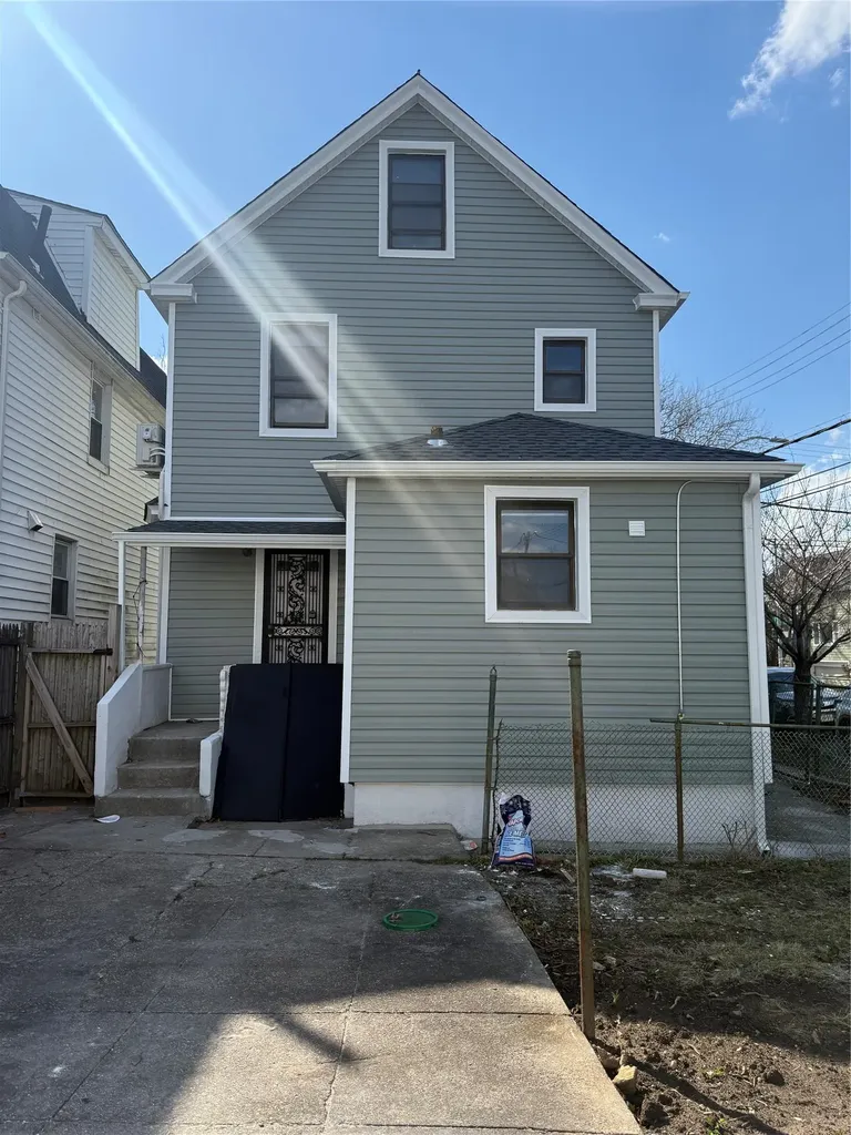 3301 146th Street Flushing NY 11354