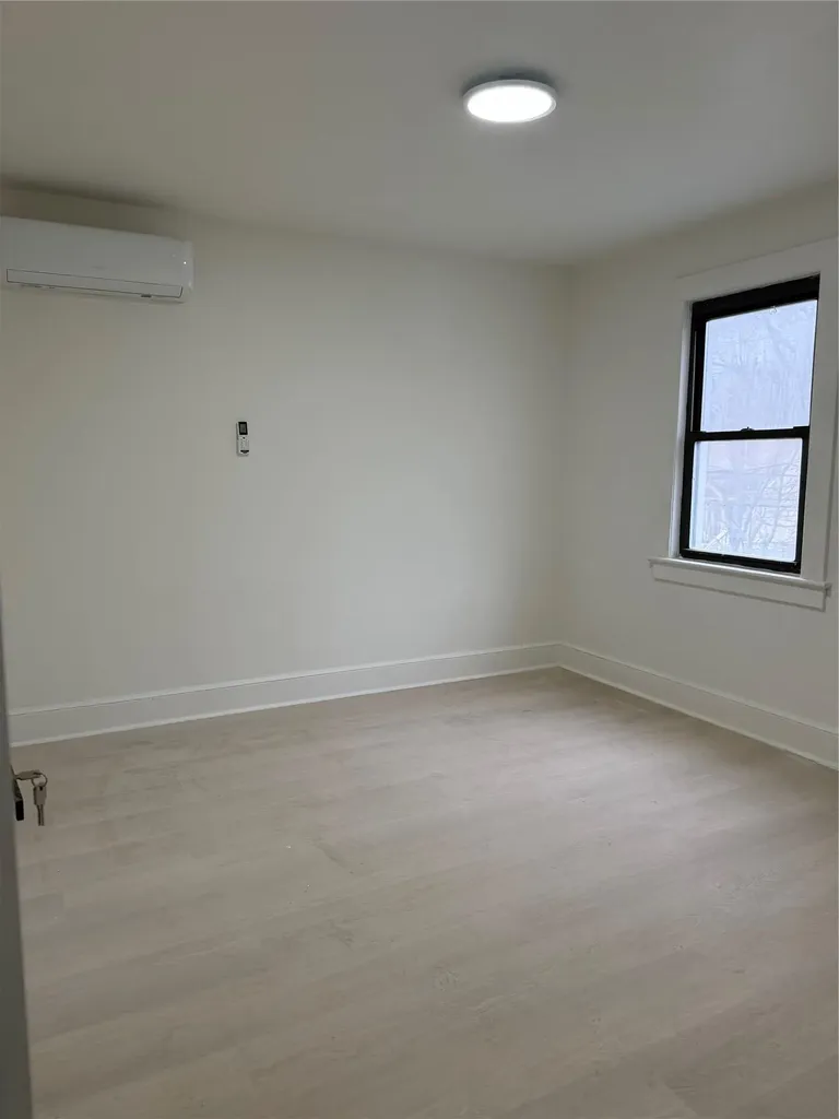 3301 146th Street Flushing NY 11354
