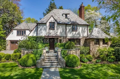 6 Shore Drive Larchmont NY 10538