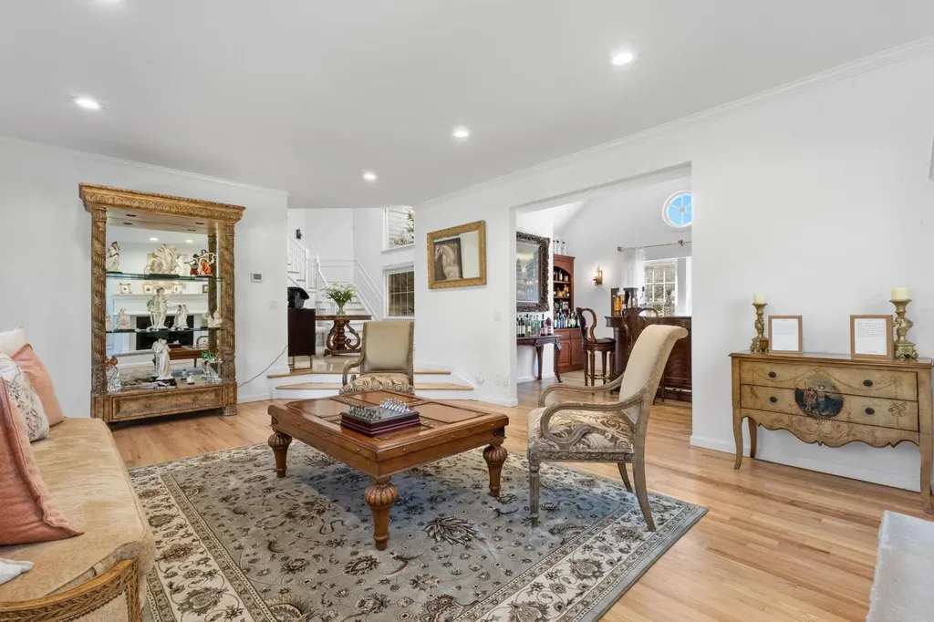 2 Apple Orchard Lane Bedford NY 10506