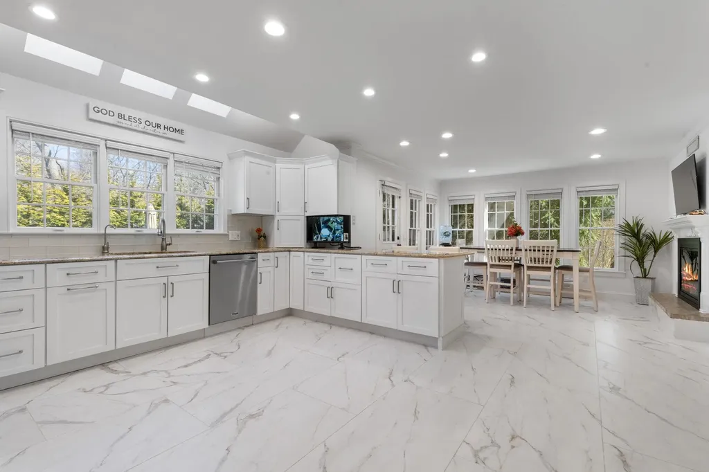 2 Apple Orchard Lane Bedford NY 10506