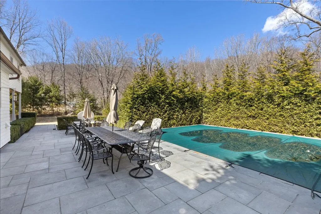 2 Apple Orchard Lane Bedford NY 10506