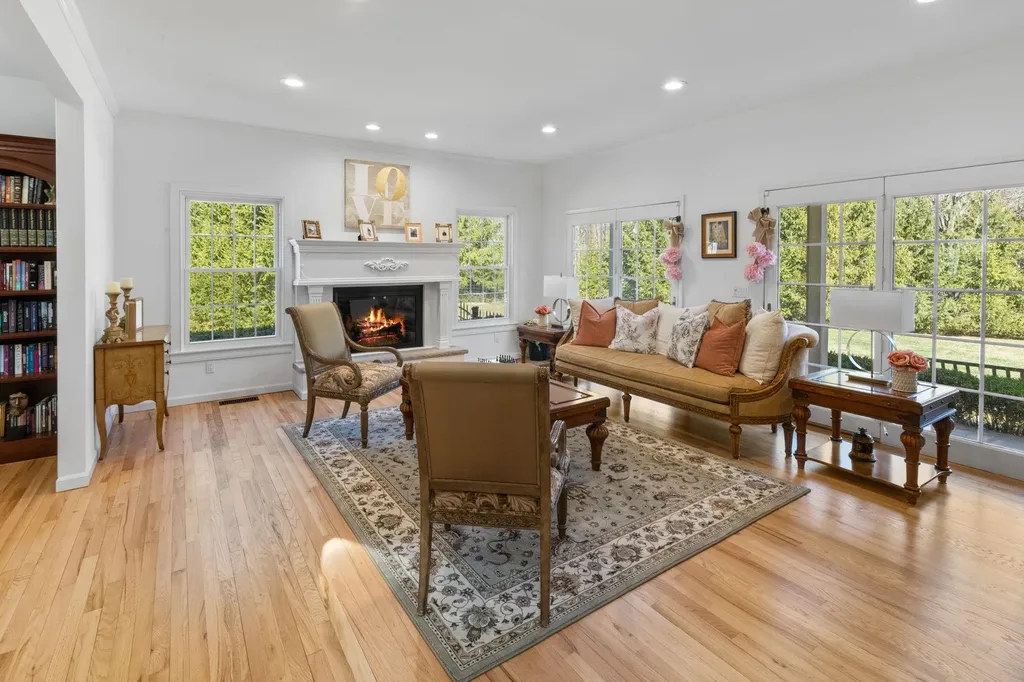 2 Apple Orchard Lane Bedford NY 10506