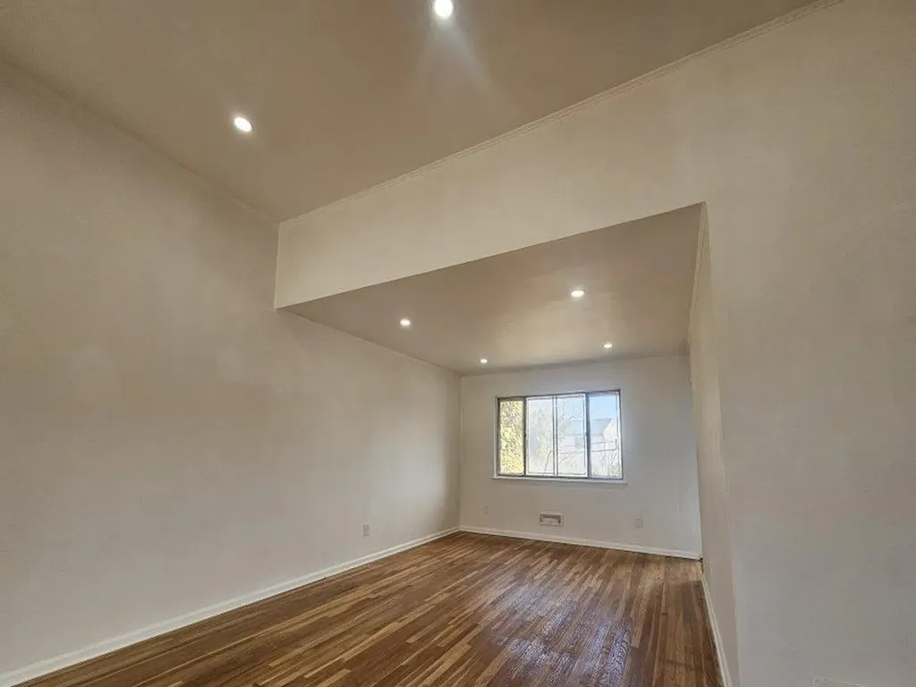 3425 Boller Avenue Bronx NY 10475
